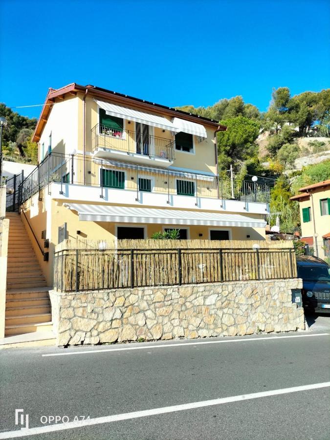 Апартаменти Corso Montecarlo Вентімілья Екстер'єр фото