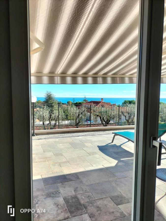 Апартаменти Corso Montecarlo Вентімілья Екстер'єр фото